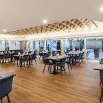 Eurostars Uhotel Отель