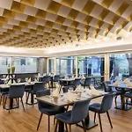 Отель Eurostars Uhotel Любляна