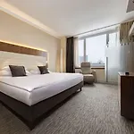 Eurostars Uhotel 4* Любляна