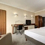 Отель Eurostars Uhotel Любляна