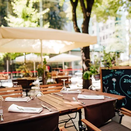 Eurostars Uhotel Otel 4*