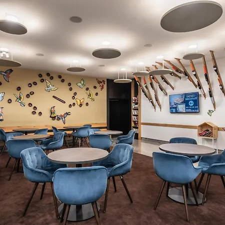 Eurostars Uhotel فندق