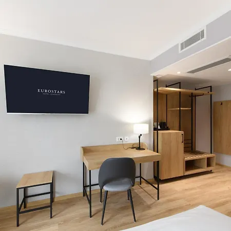 Eurostars Uhotel מלון