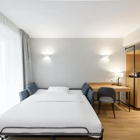 Hotel Eurostars Uhotel