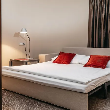Eurostars Uhotel 4*