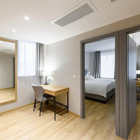 Eurostars Uhotel Hotel