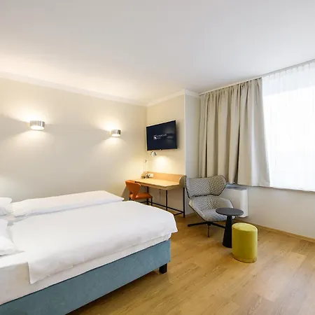 Hotel Eurostars Uhotel 4*